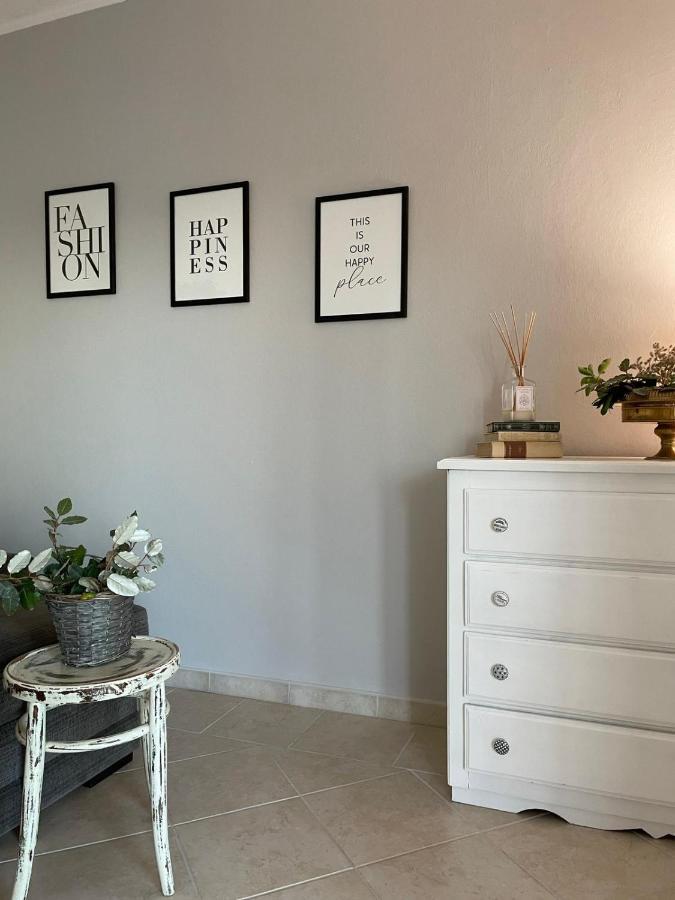 Green House Apartment ออลเบีย ภายนอก รูปภาพ